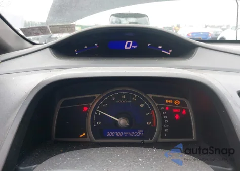 2010 Honda Civic Lx z USA, uszkodzony, nr VIN 2HGFA1F58AH331276